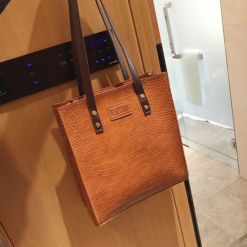 Modello coccodrillo donna semp - Interior Design Simple recensione e prezzo
