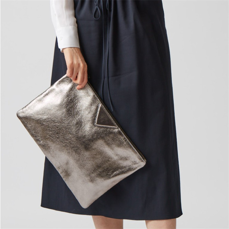 Nuove Borse Clutch Trendy da D - Interior Design Documentation recensione e prezzo