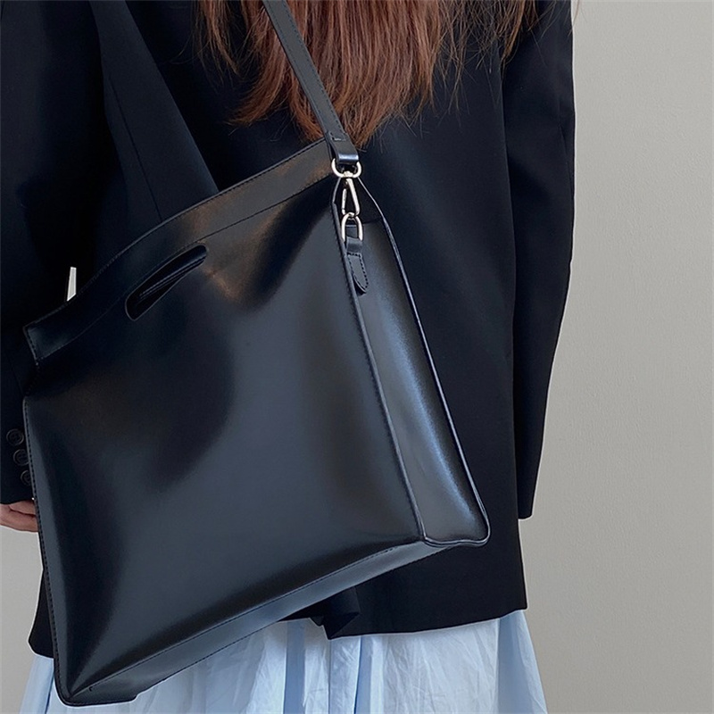 Borsa a Tracolla Grande Capaci - Interior Design Documentation recensione e prezzo